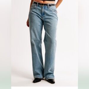 ABERCROMBIE CURVE LOVE LOW RISE BAGGY JEANS